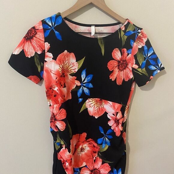 PINKBLUSH Black Floral Fitted Maternity Dress - Picture 8 of 11